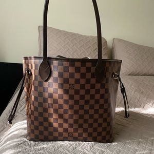 Louis Vuitton great condition Tote bag